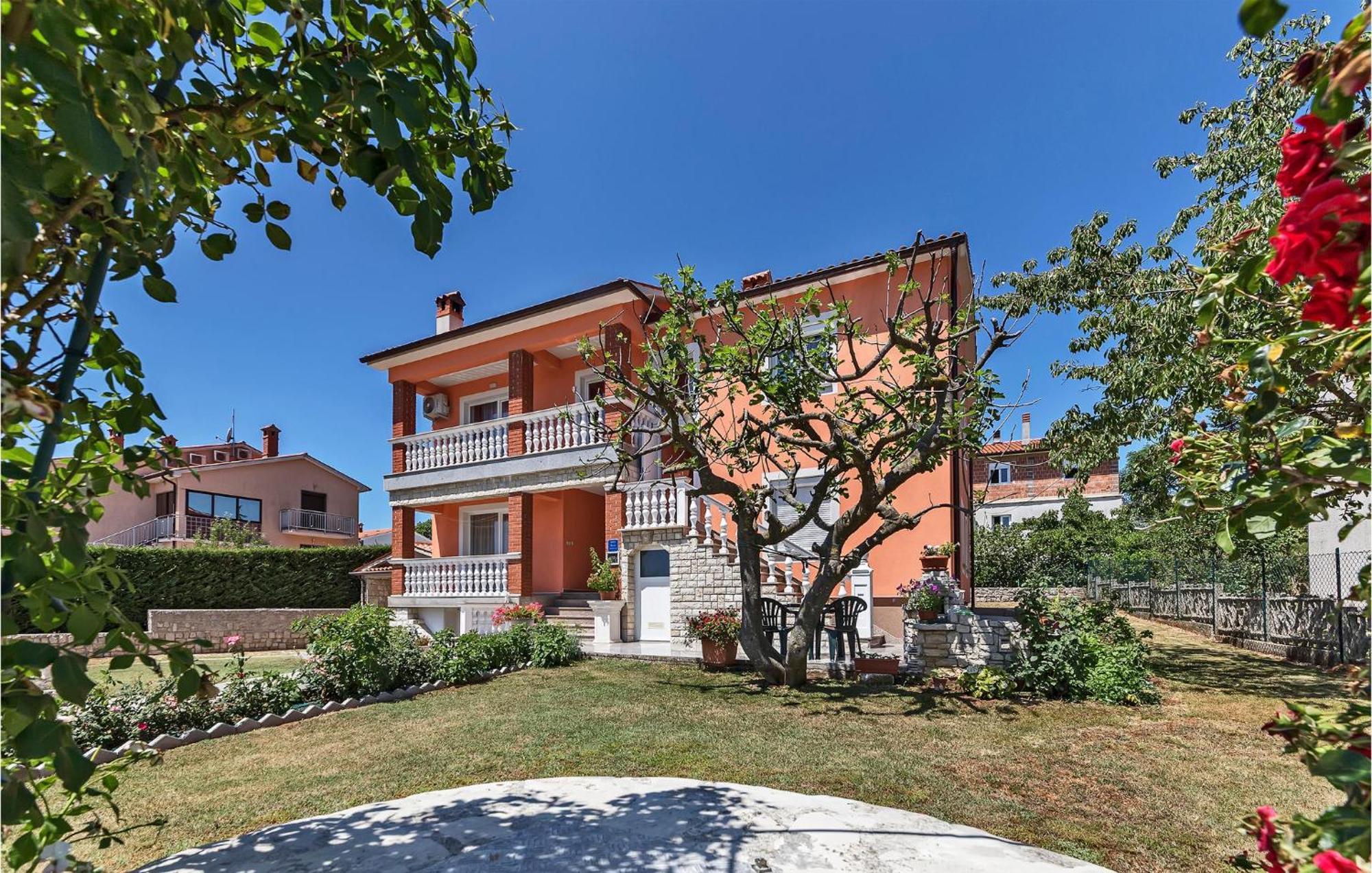 2 Bedroom Lovely Apartment In Labin Labin  Exterior photo